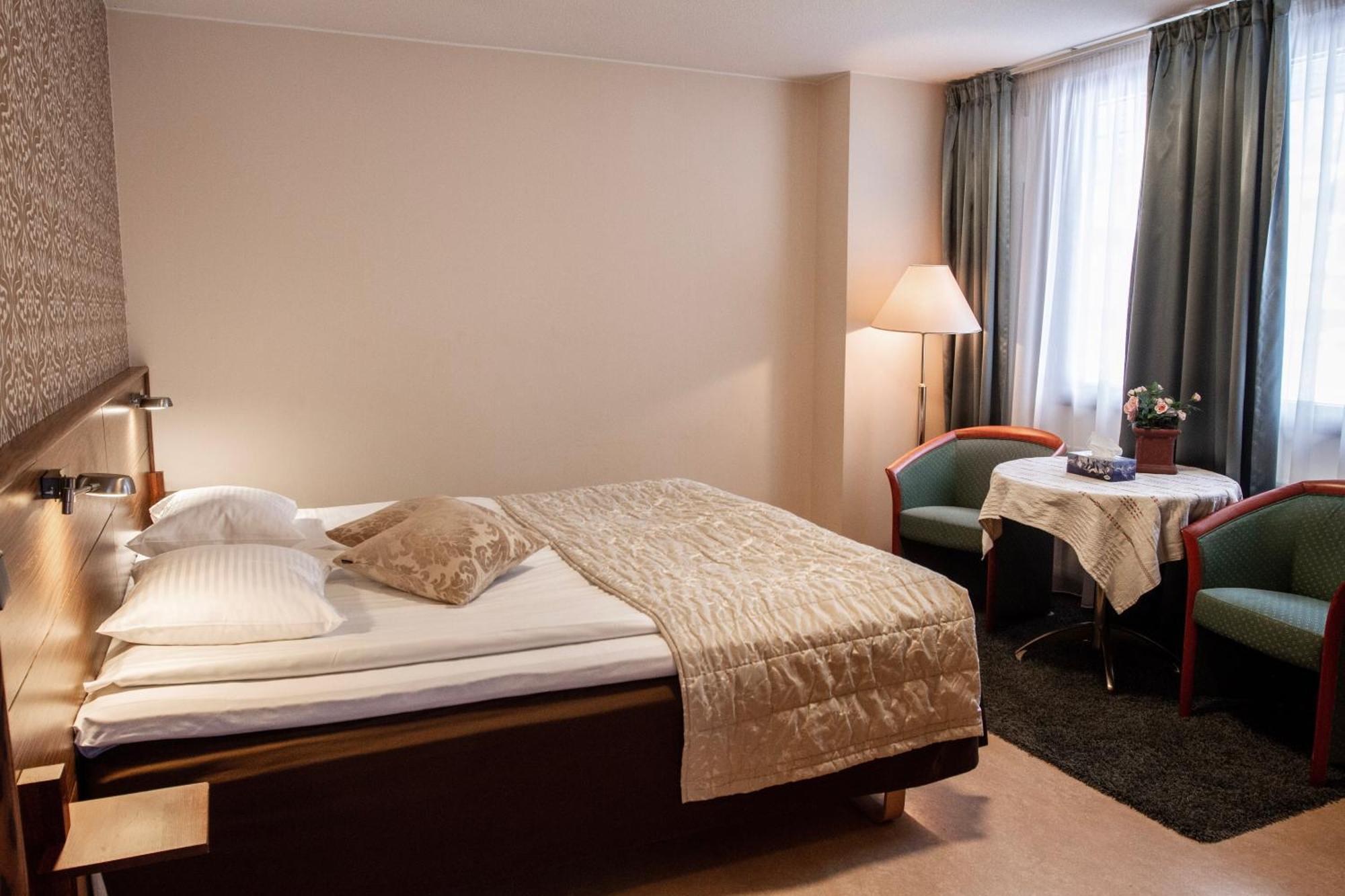 Hotel Fjalar Salo  Chambre photo